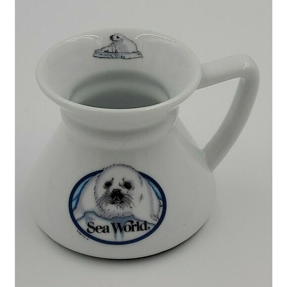Sea World Coffee Mug With Rubber Bottom Sea Lion White 1995 - Picture 1 of 7